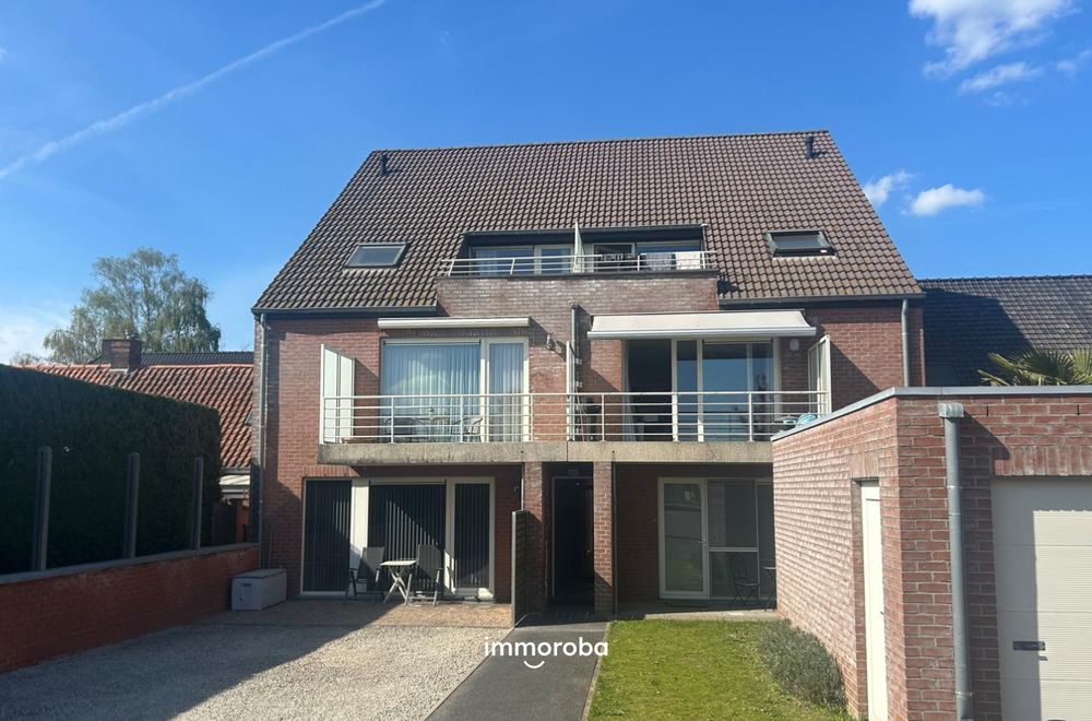 Vastgoedfoto van onroerend goed 8952237, Verzorgd 2-slaapkamerappartement TE KOOP inclusief garage en autostaanplaats.